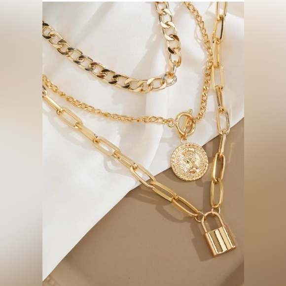 3 Gold Layered Chain Necklaces with Pendant, lock - Picture 4 of 13